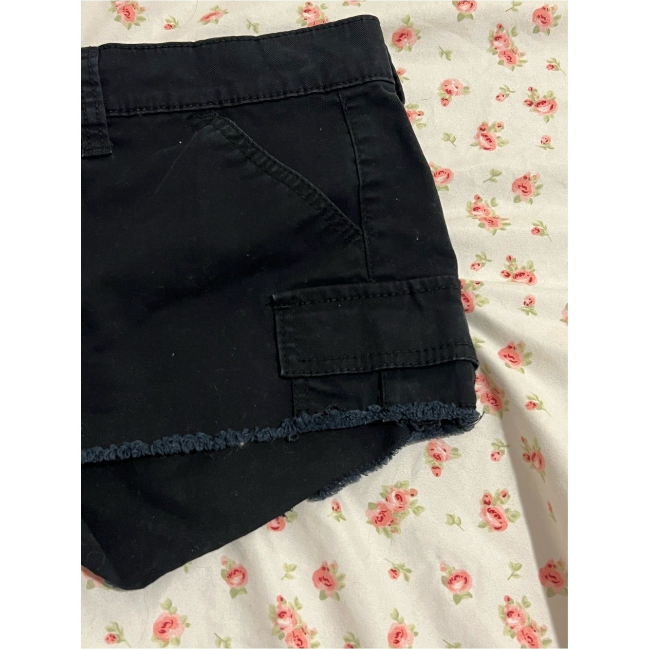 vintage black mudd low rise cargo mini shorts