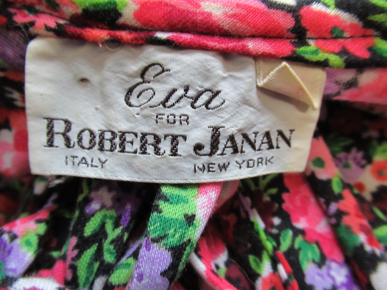 70’s Vintage Eva Robert Janan Italy Black Pink Floral Keyhole Belted Midi Dress
