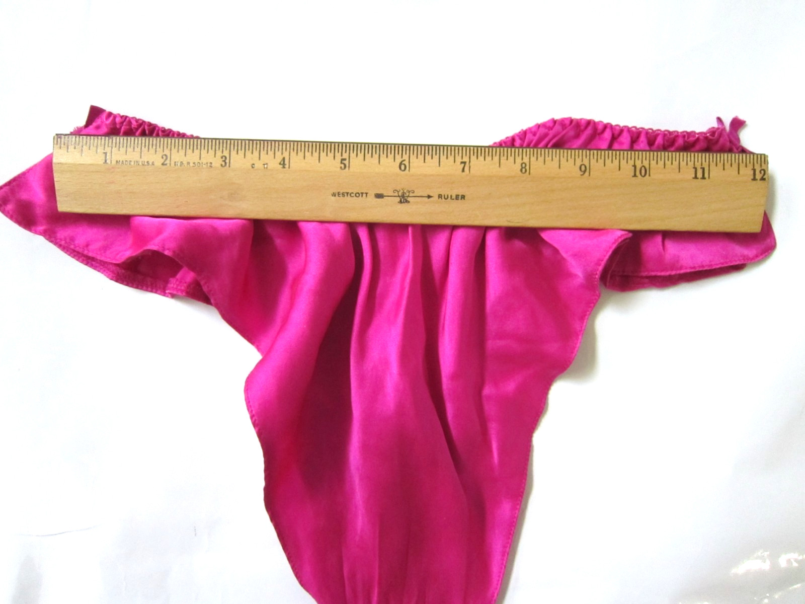 VINTAGE Fredericks of Hollywood 100% SILK FLUTTER BOW RUFFLE THONG PANTY S SILKY