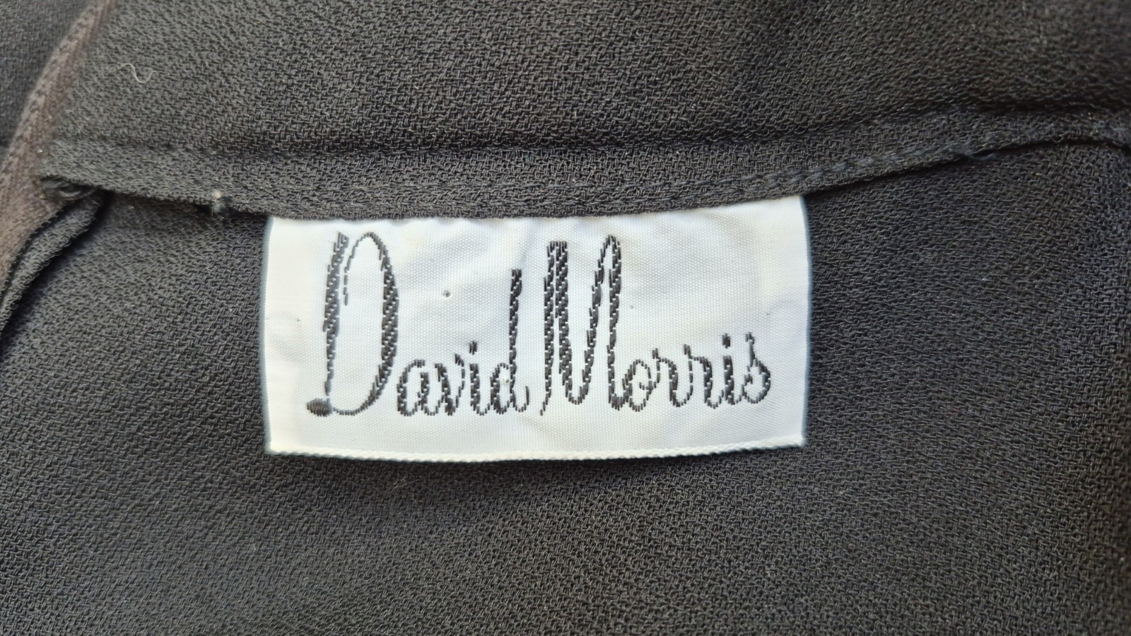 Vintage DAVID MORRIS Black Crepe DRESS w/ Ruffle Shoulders – Size S