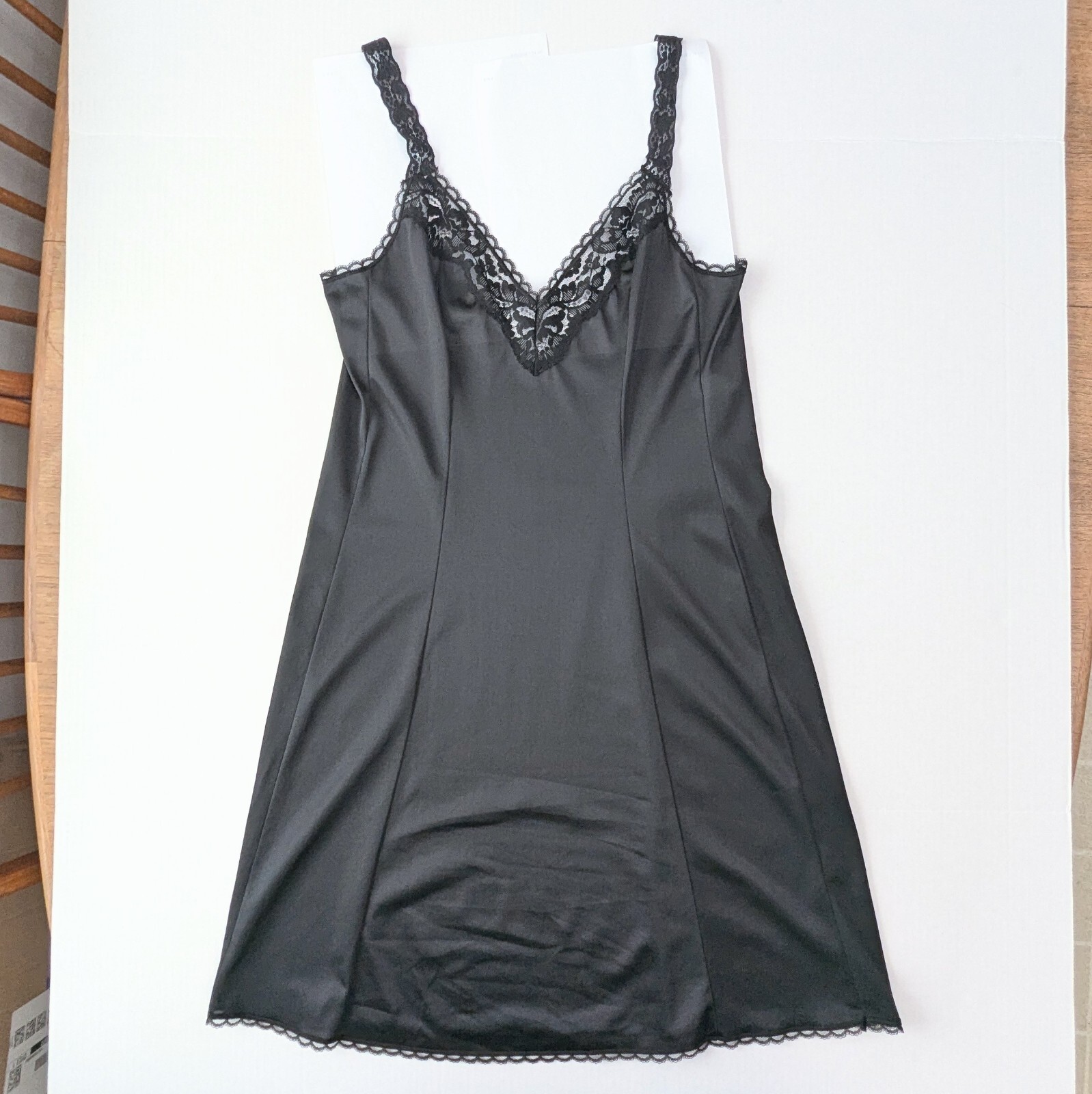 Vanity Fair 36 / 20″ Full Slip Black Princess Seams Made in USA Stretch Straps