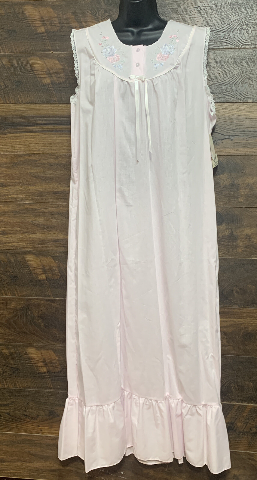 VGT Carole Night Gown Medium Pink Floral CottageCore Grannycore Lightweight USA