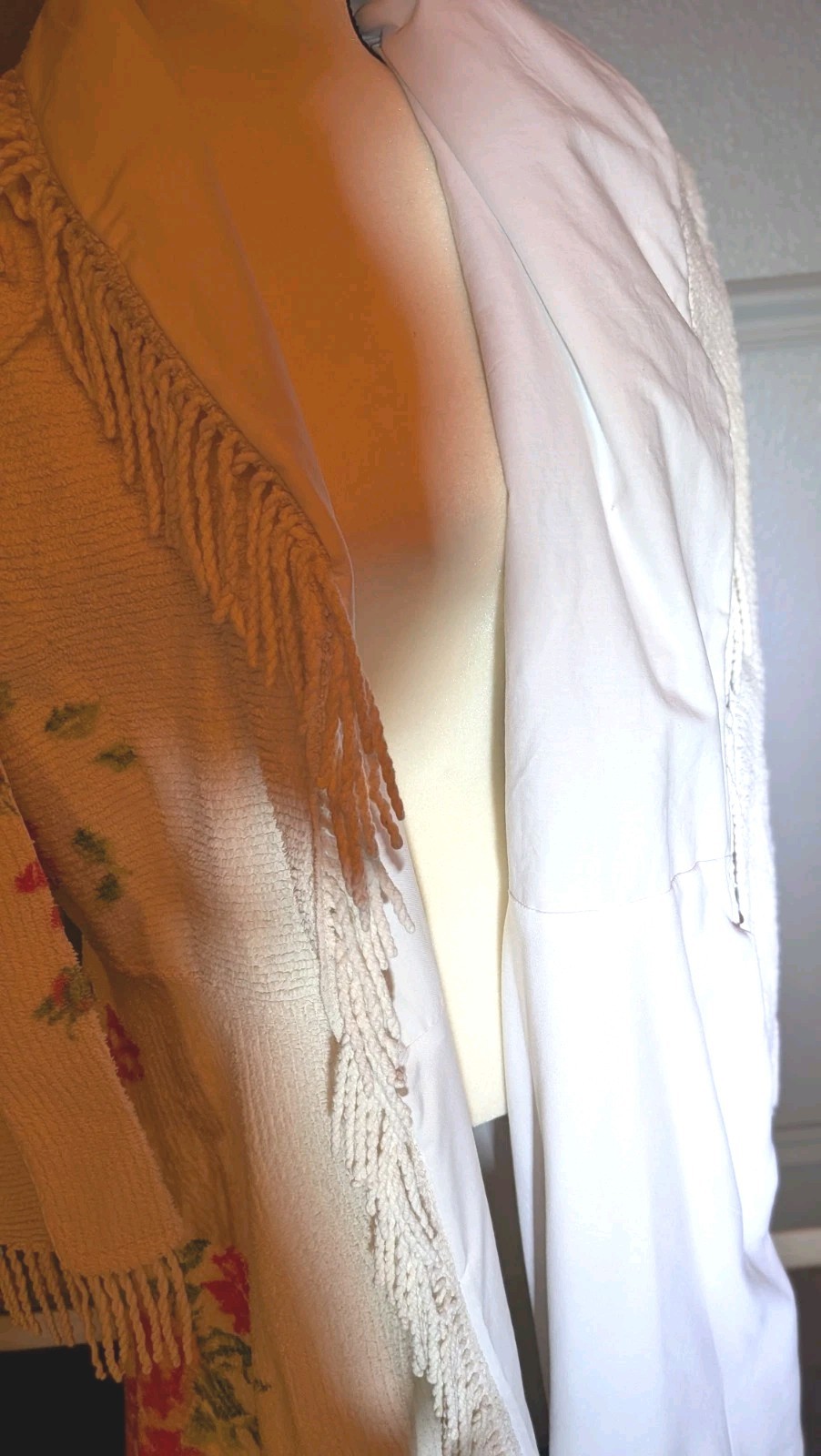 Vintage Chenille Bath Robe Long Housecoat Dressing Gown Glamorous 40s 50s