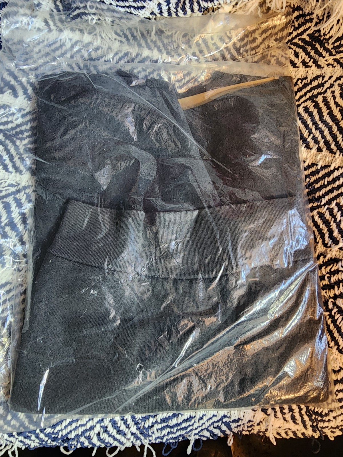 RARE DEADSTOCK VINTAGE 1990s SALEM WITCH MUSEUM „CAT EYES” SWEATSHIRT