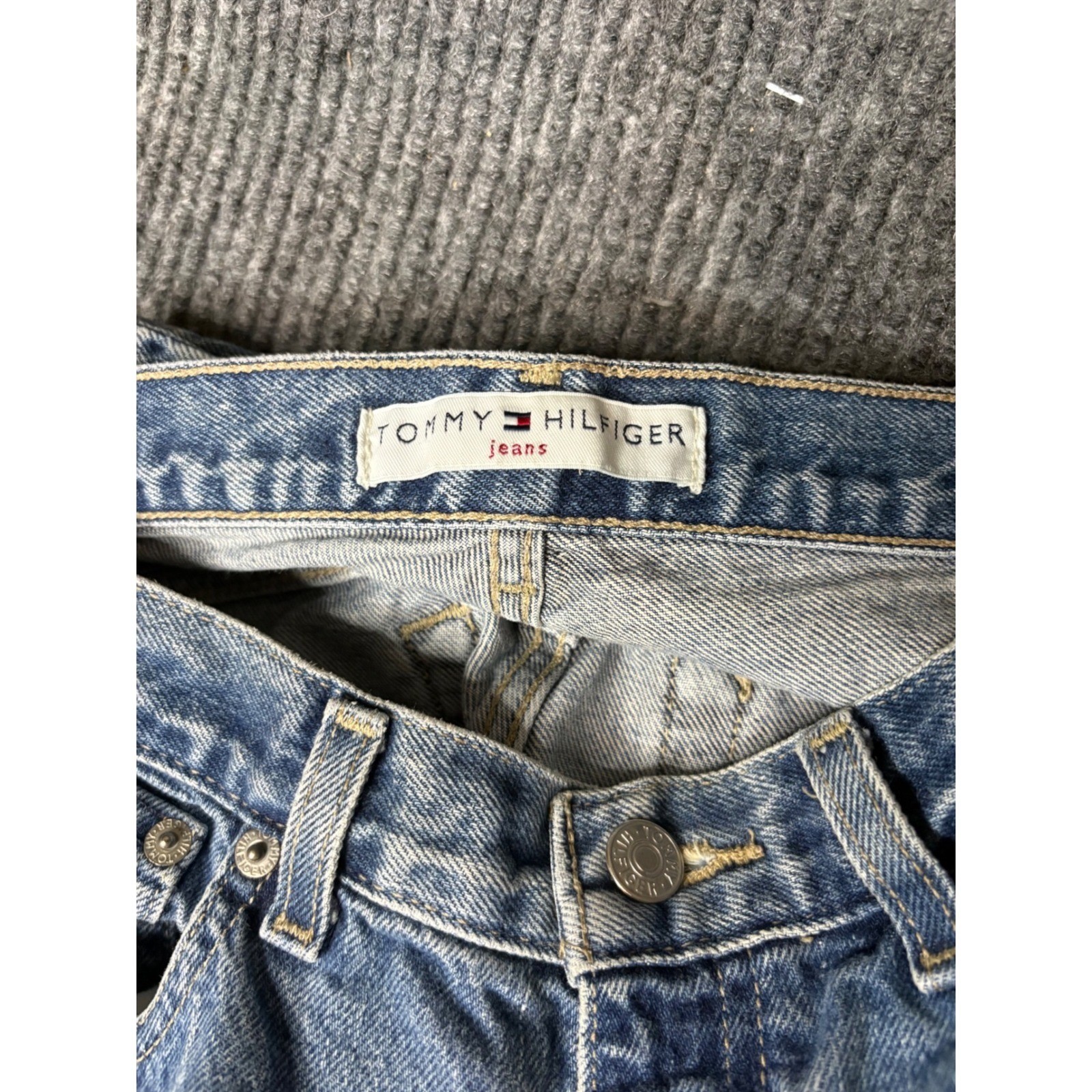 VTG Tommy Hilfiger Jeans Light Wash Flag Pocket Baggy Straight 90s Y2K Size 6