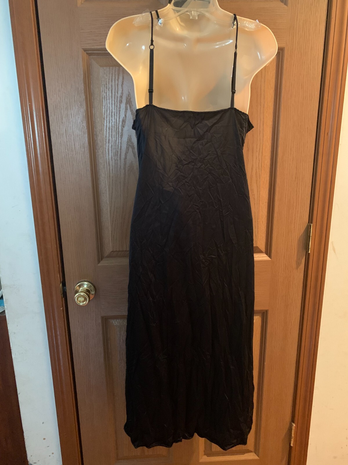 VANITY FAIR LONG FULL SLIP NIGHTGOWN GOWN CLASSIC BLACK SIZE 32 TAG 38/44