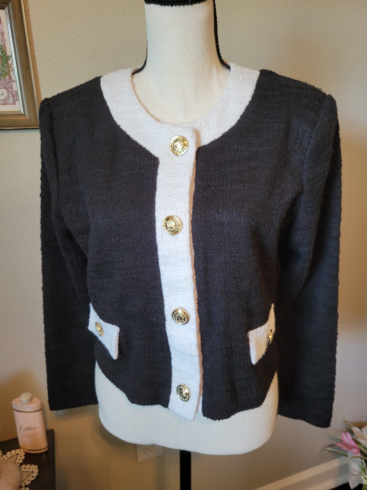 90s Preppy Black w/ White Trim Knit Longsleeve Crop Top, Gold Buttons, Size L