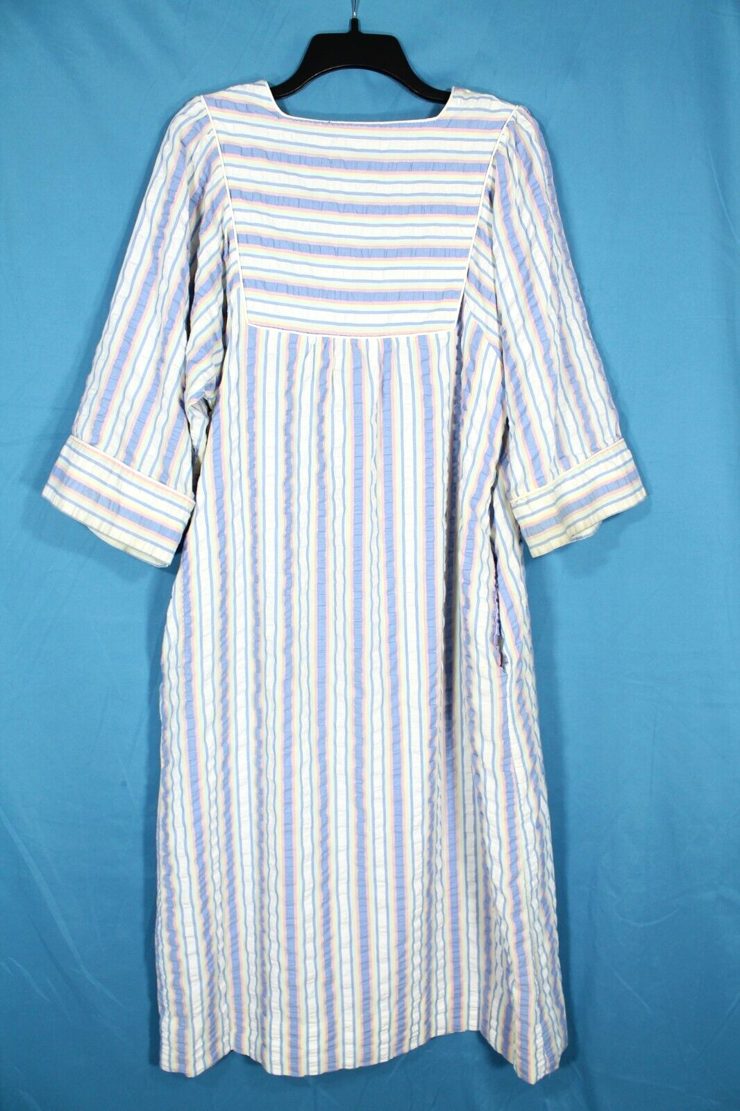VTG SAYBURY MuuMuu SEERSUCKER Blue/Pink STRIPED Half Zip ROBE/HOUSE DRESS Sz S