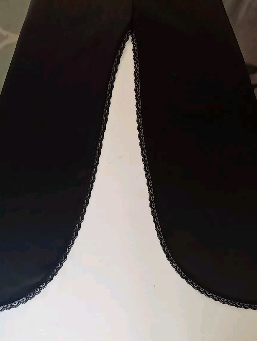 Black Nylon Half Slip Vassarette Single Seam Slit, Lace Trim 28″-40″ Waist