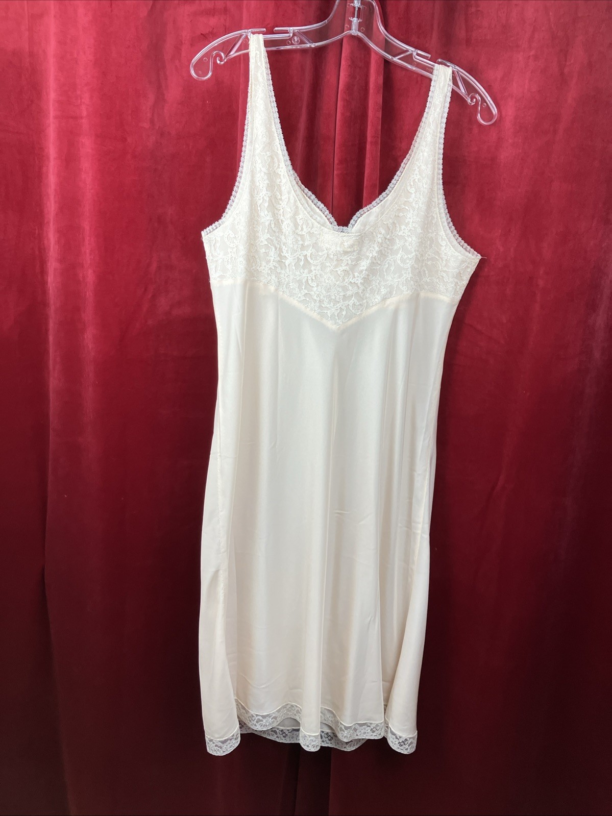 40 B vintage Pale pink Barbizon Rayon Slip Lace Sissy Pinup