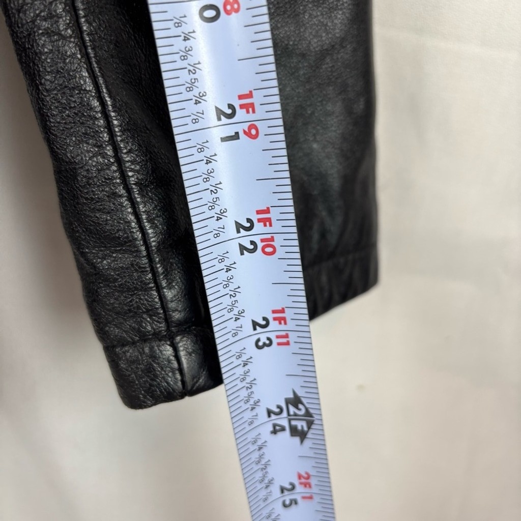 Vintage Maxima Black Leather Jacket Classic Style Hip 2 Pockets Length size L