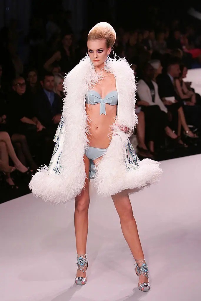 CHRISTIAN DIOR Paisley Ostrich Feather Coat 6 Ivory Blue Green Sequin Bead 2008