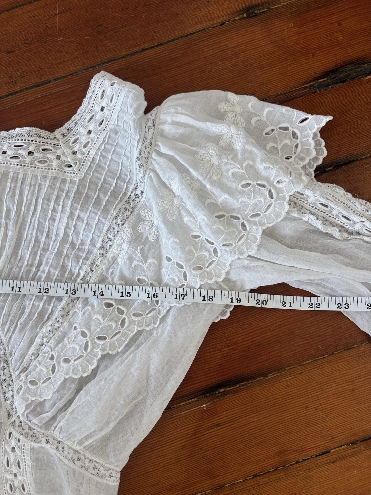 Antique Edwardian Early 1900s Cotton Voile/Embroidered Eyelet Lace Blouse