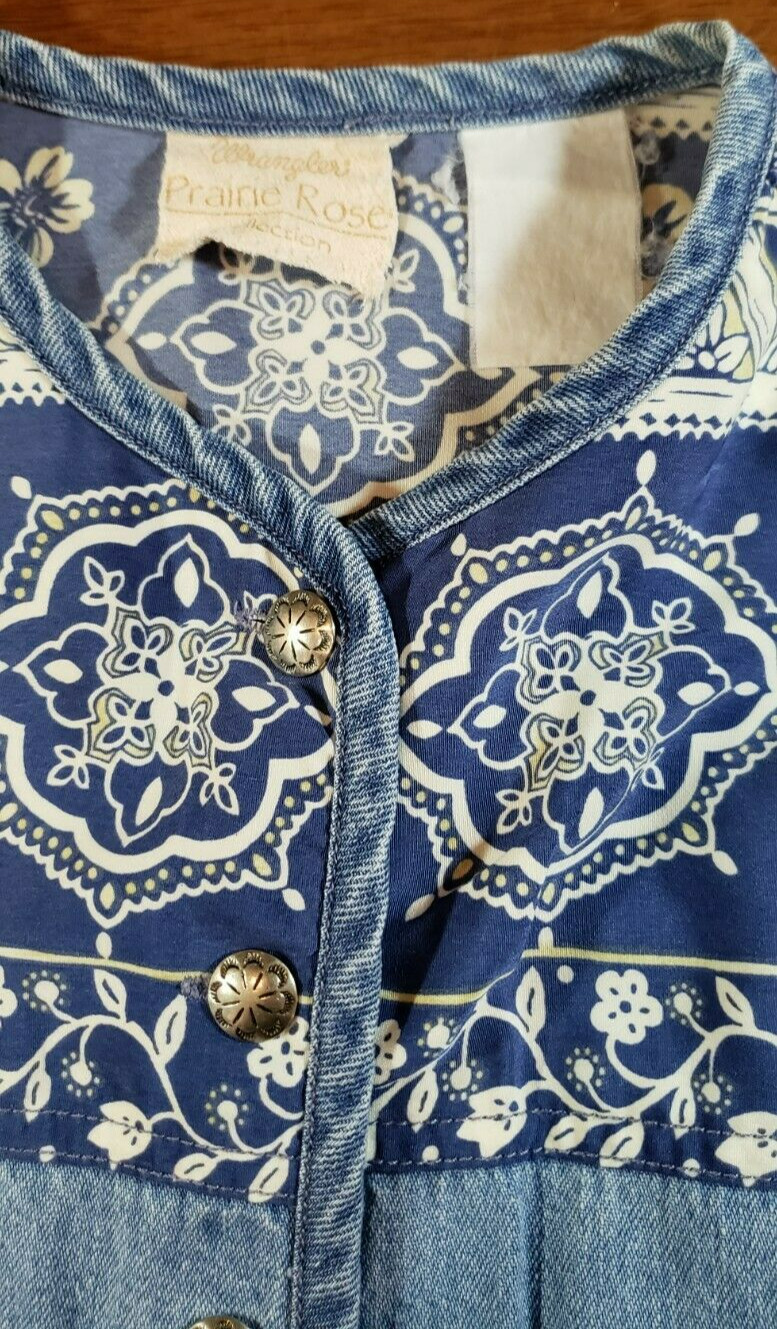 Vintage Wrangler Prairie Rose Size M Sleeveless Bandana Trim Button Down Shirt