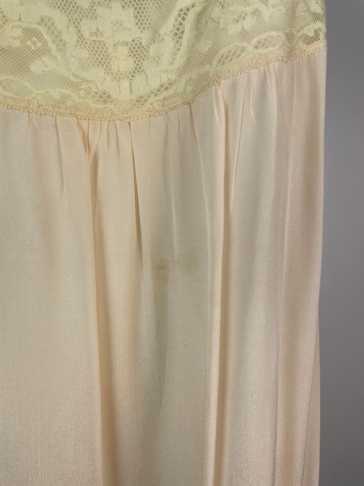 VTG 50s Pink Fairy Nightgown with Ribbon shoulder Ties L/XL 44″ Bust