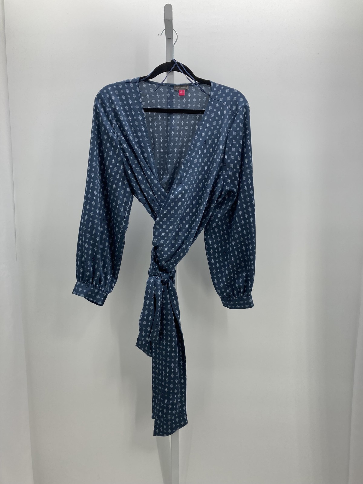 Vince Camuto Size Extra Large Misses Long Sleeve Shirt