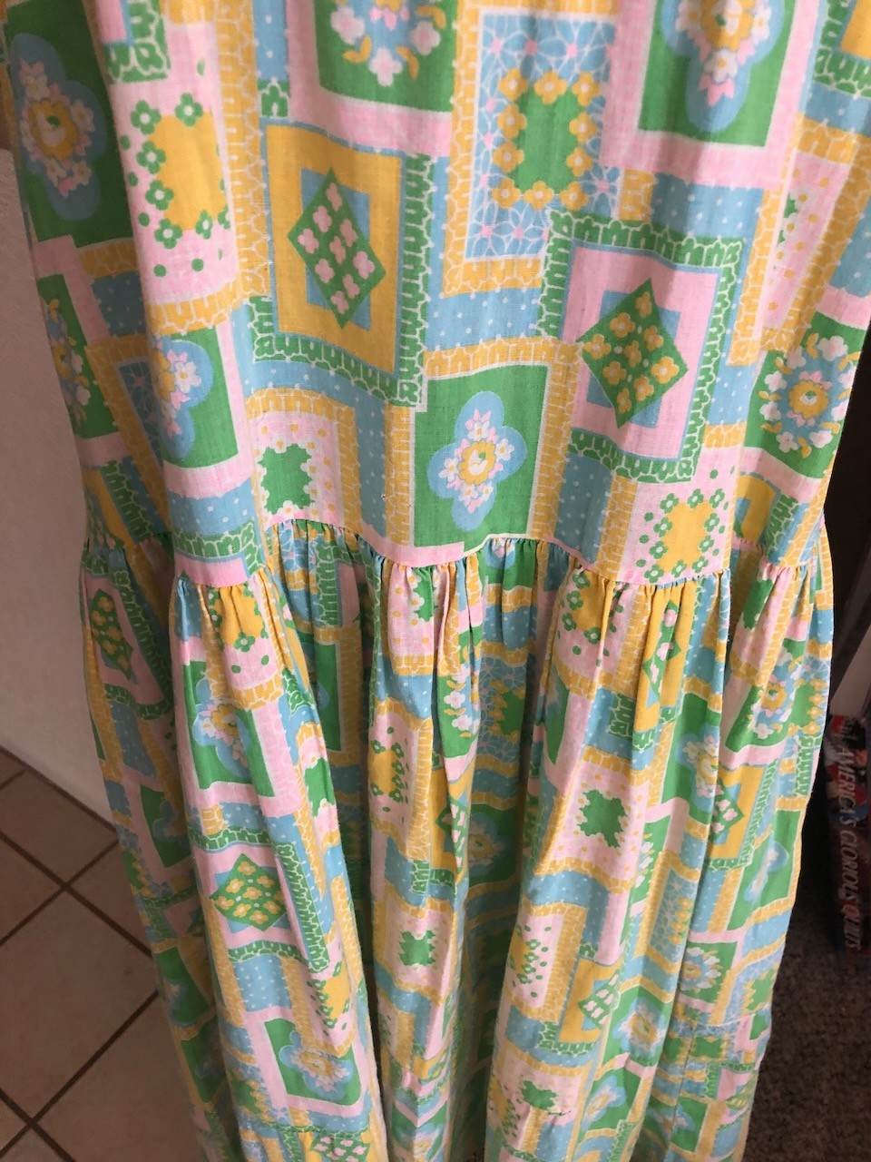Vintage Peasant Garden Cotton lightweight Peasant dress Iowa Farm Milkmaid M/L