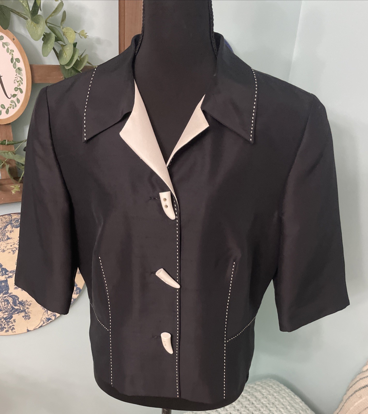 90’s Shomi By Miller Shor 100% Silk Cropped Blazer 10 ( Liner Polyester)
