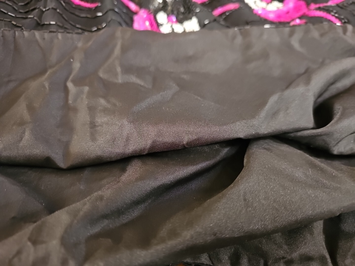 Vintage 80’s Avalon 100% Silk Sequins Top Size L