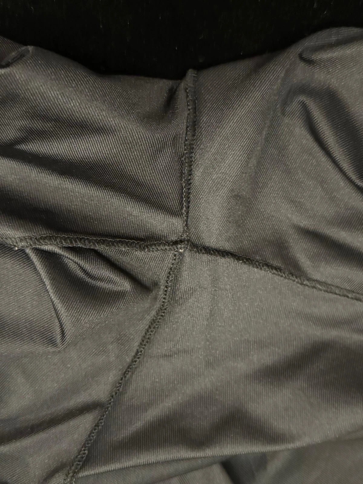 VTG 90’s Vanity Fair Black 100% Nylon Elastic Waist Laced Hem Patti Shorts L 28”