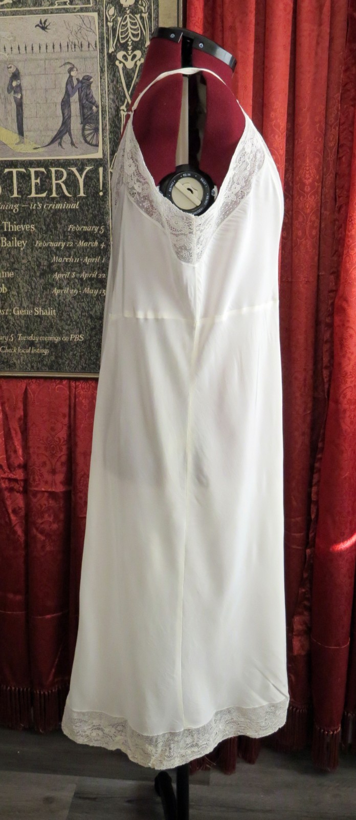 1940s 1950s White Rayon and Lace Volup Plus Size Slip Colony Club Bur-Mil Fabric