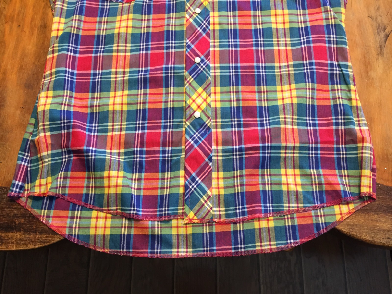 VTG Wrangler WESTERN WEAR Women’s Shirt,Colorful Plaid,Size Medium,Z