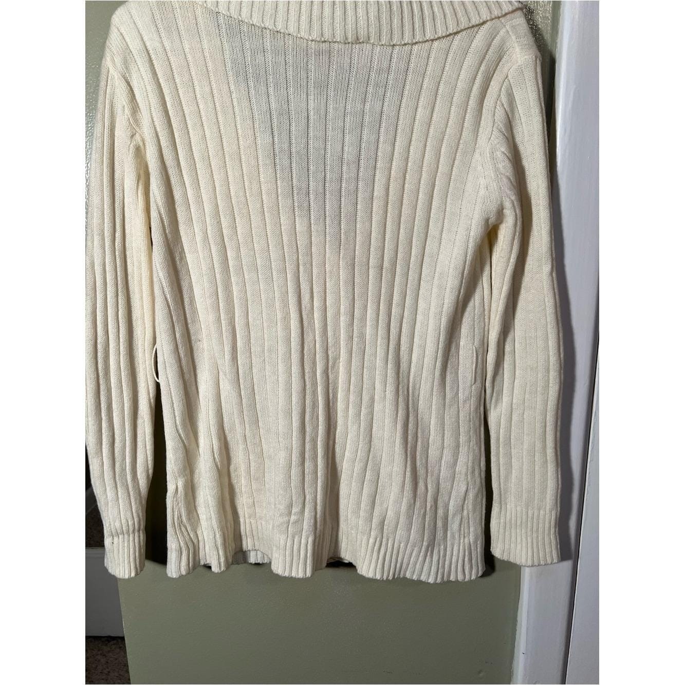 Vintage Kmart Women’s Size Medium Cardigan Sweater Cream White Collared Pockets
