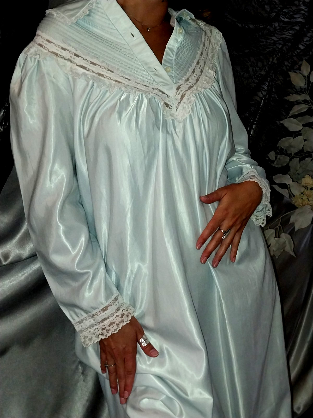 80S SATIN SHINY MINT ANASTASIA NIGHTGOWN VICTORIAN NIGHTGOWN EMBRD GOWN SEARS 42