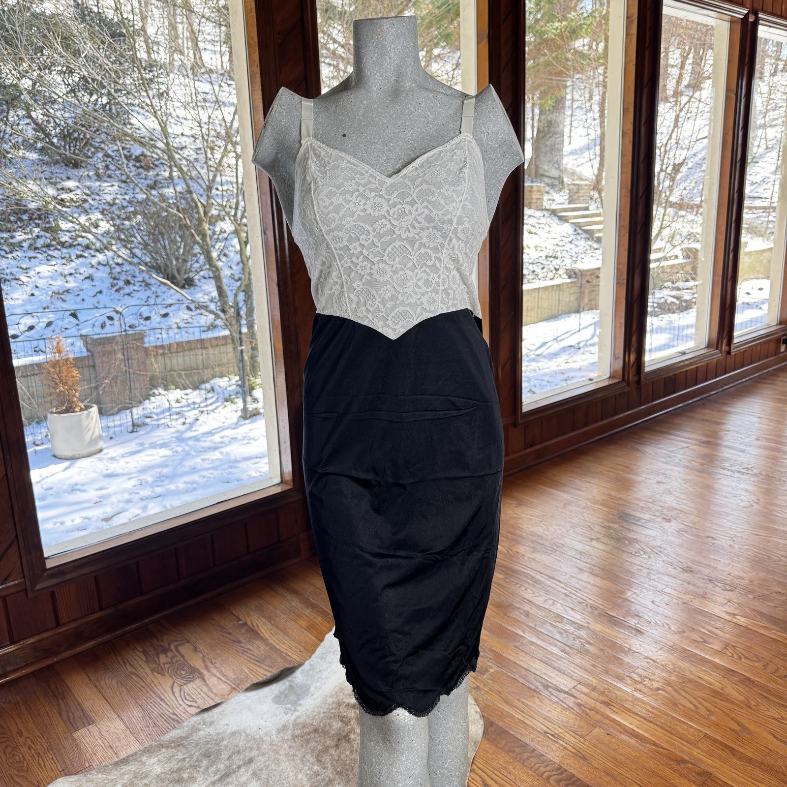 Vintage 1950s Vanity Fair Tricot Nylon Lace Tuxedo Slip Dress Size 32 Adjustable