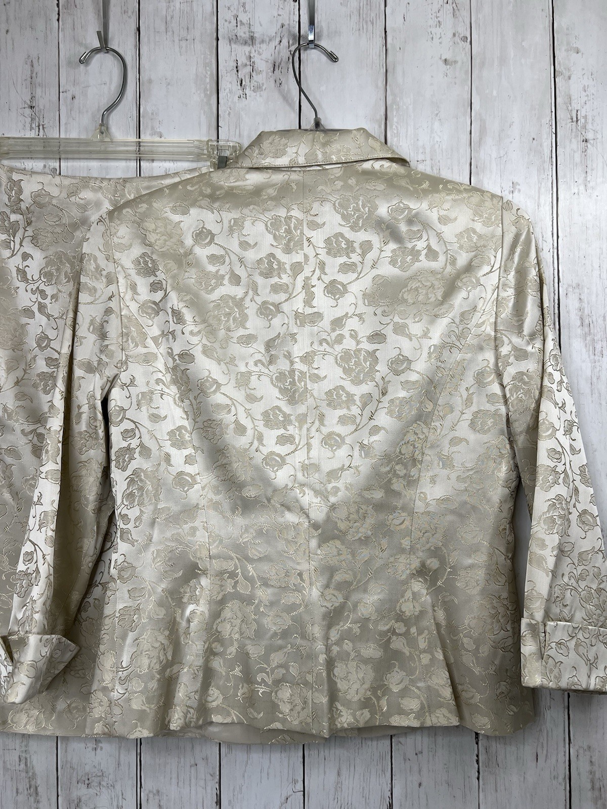 Vintage Maggy Skirt Suit Size 8 White on White Floral Pencil Skirt Wedding Party