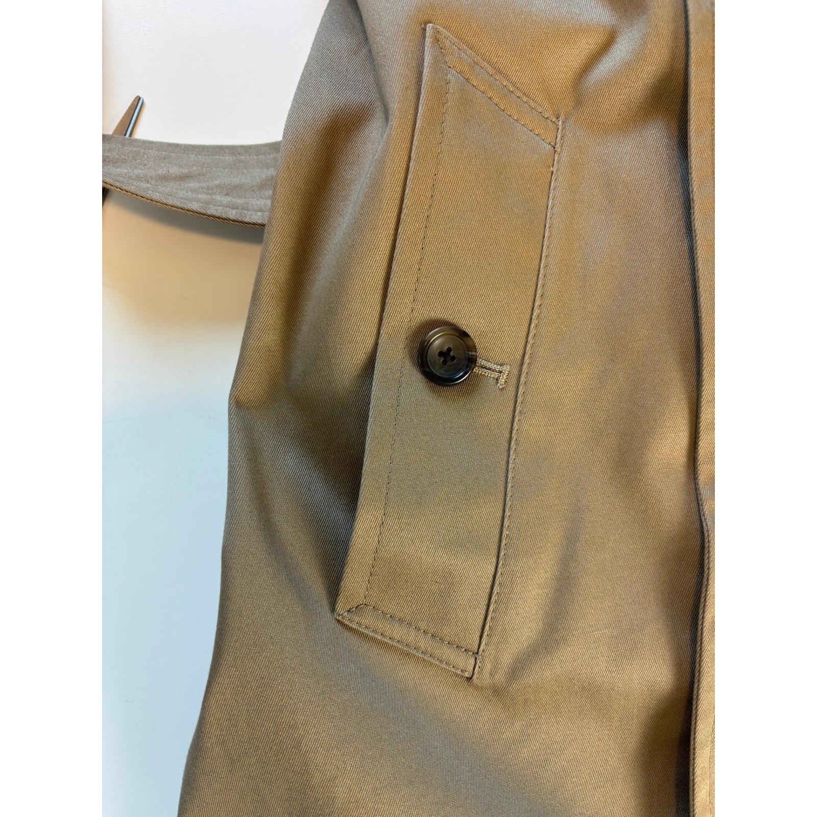 Banana Republic Trench Coat Tan Khaki Double Breasted Belted Classic Preppy Chic