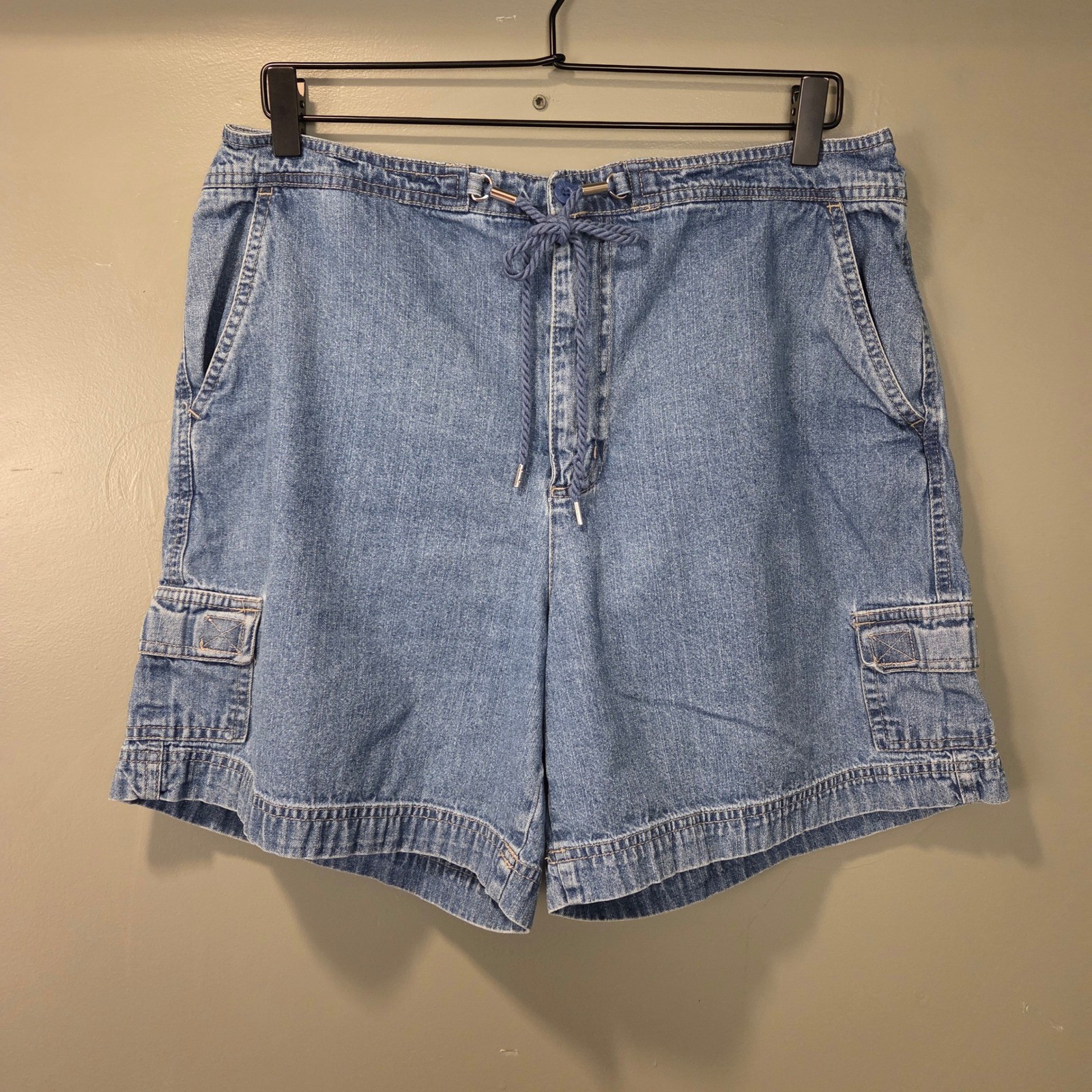Vintage White Stag Women’s Cargo Jean Utility Shorts Size 14 Medium Wash 90s Y2k