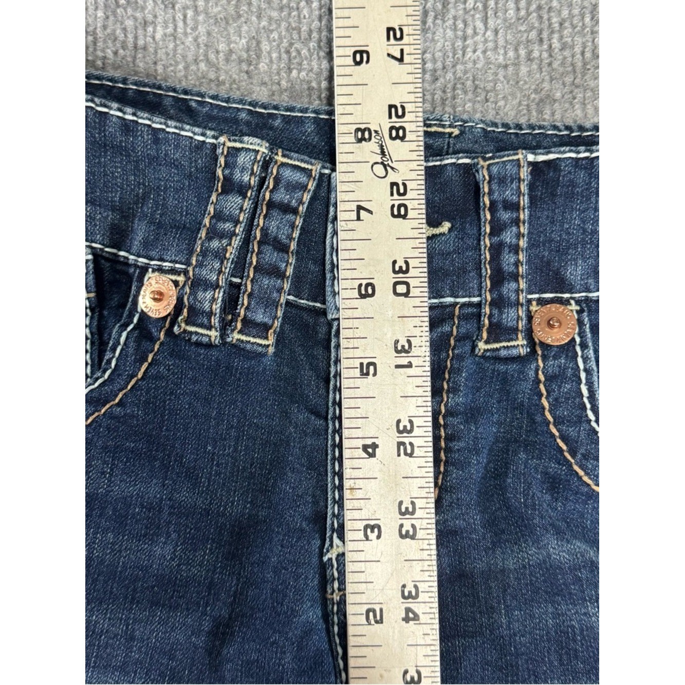 Seven7 Denim Shorts 4 Embroidered Pocket Contrast Stitch Y2K Retro Whiskered 4