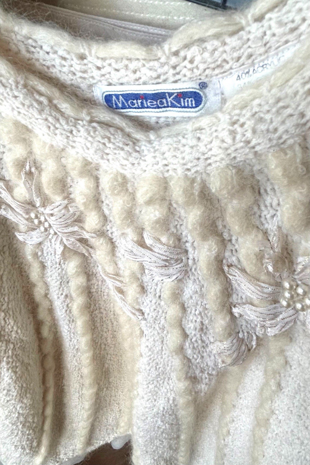 VTG MARIEA KIM Ivory Lambs Wool Angora Blend Dolman Sleeve Embellished Sweater M