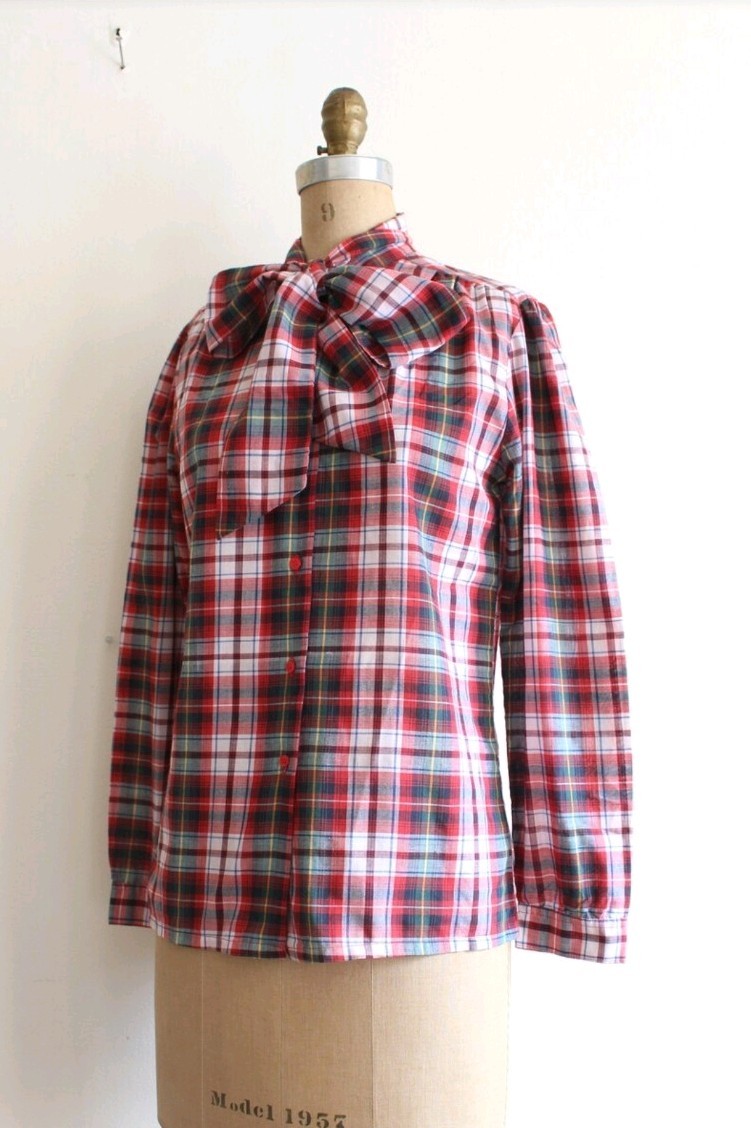 1960s Vintage Tartan Plaid Button Down Blouse with Pussy Bow Size Small-Medium
