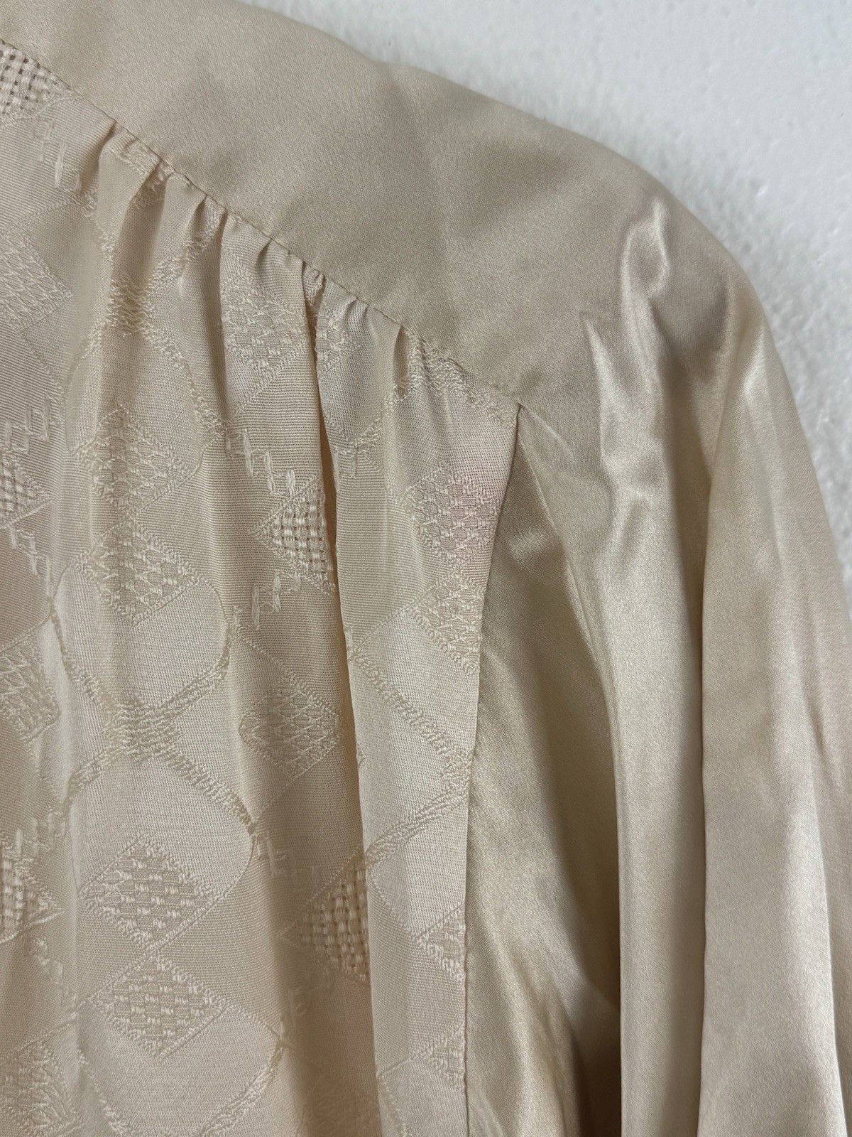 Vintage Jacqueline De Bray Peach Shift Dress Long Sleeve Size 6 Satin
