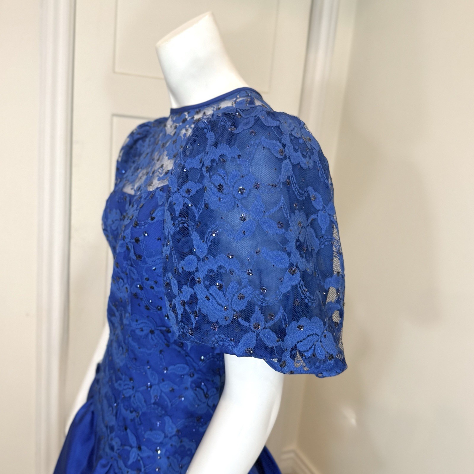 Vintage 80’s TIERED PARTY DRESS M Puff Sleeve Rhinestone Lace Barbie Bow Taffeta