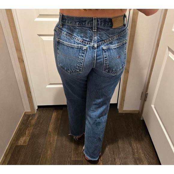 Vintage tommy Hilfiger blue denim jeans women size 6 Frayed Cuff 28 Inseam