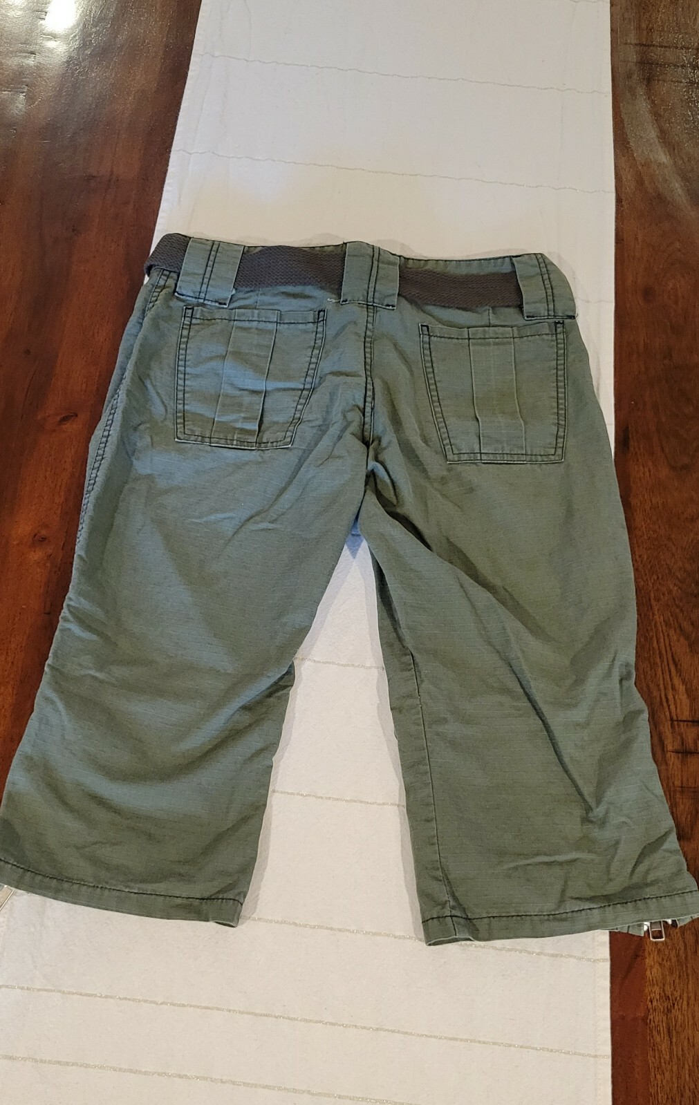 90s Vintage SERIOUS Capri Cargo Pants