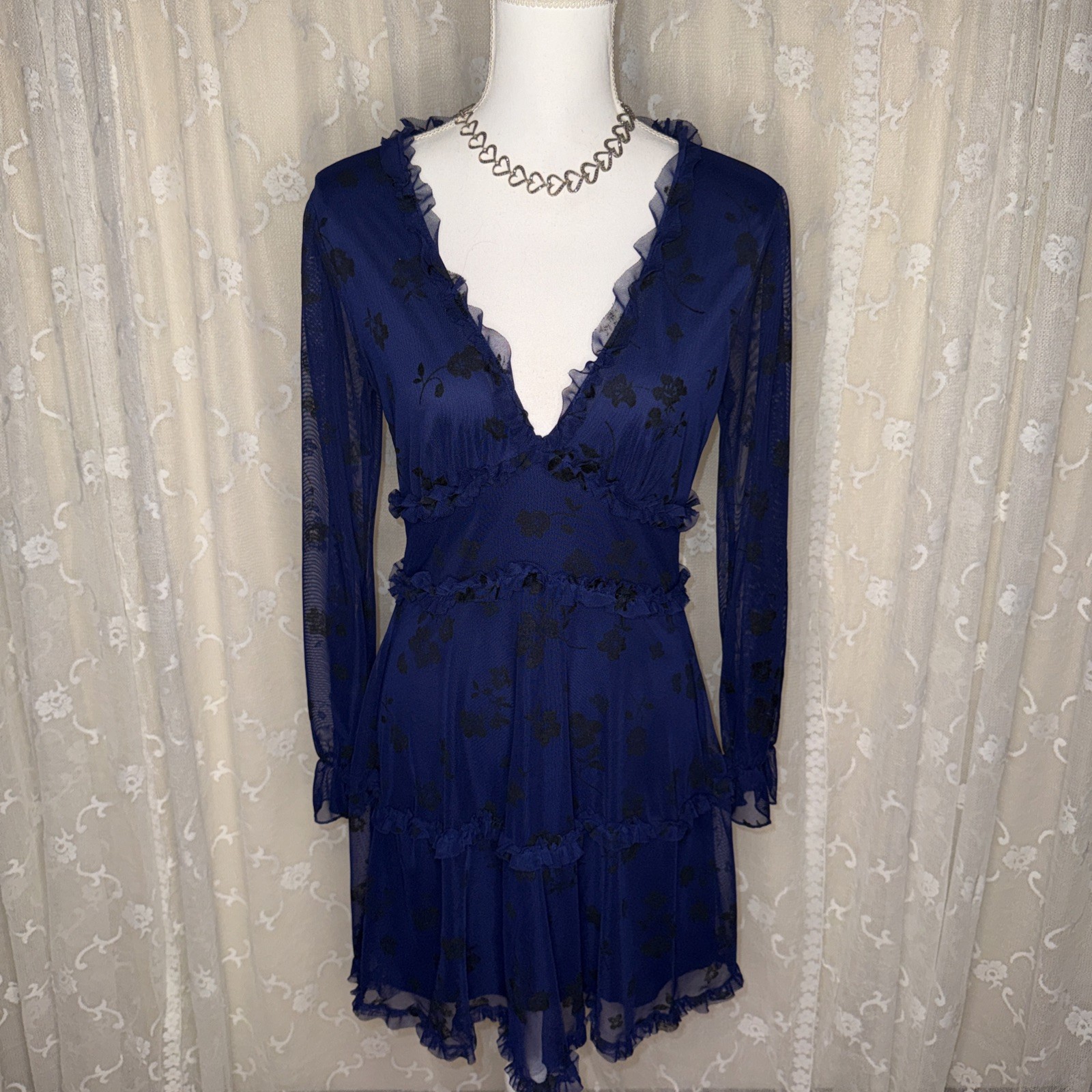 Vintage B.Darlin Woman’s Blue & Black Floral Semi Sheer Lined Dress Size 5/6