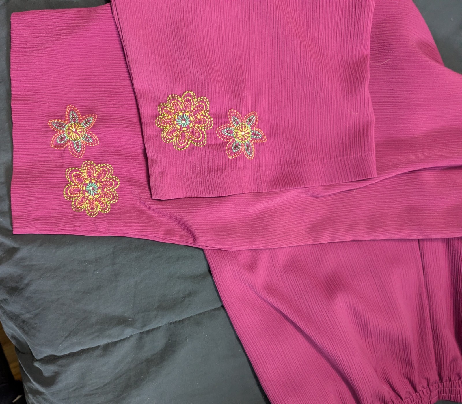 Vintage Koret Floral Embroidery Magenta Pink 2 Piece Set Short Pants And Top