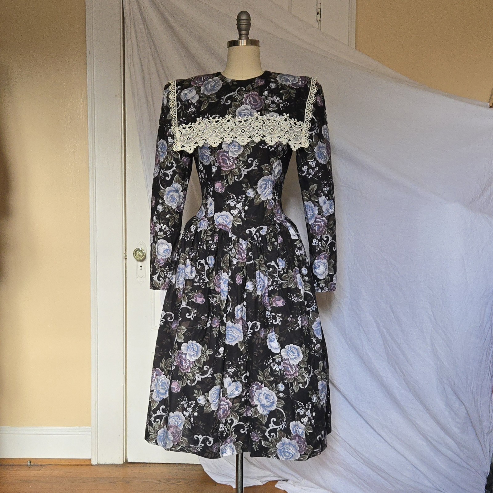 Gunne Sax 1980s Victorian Revival Floral Midi Dress in Black Floral Basque Waist