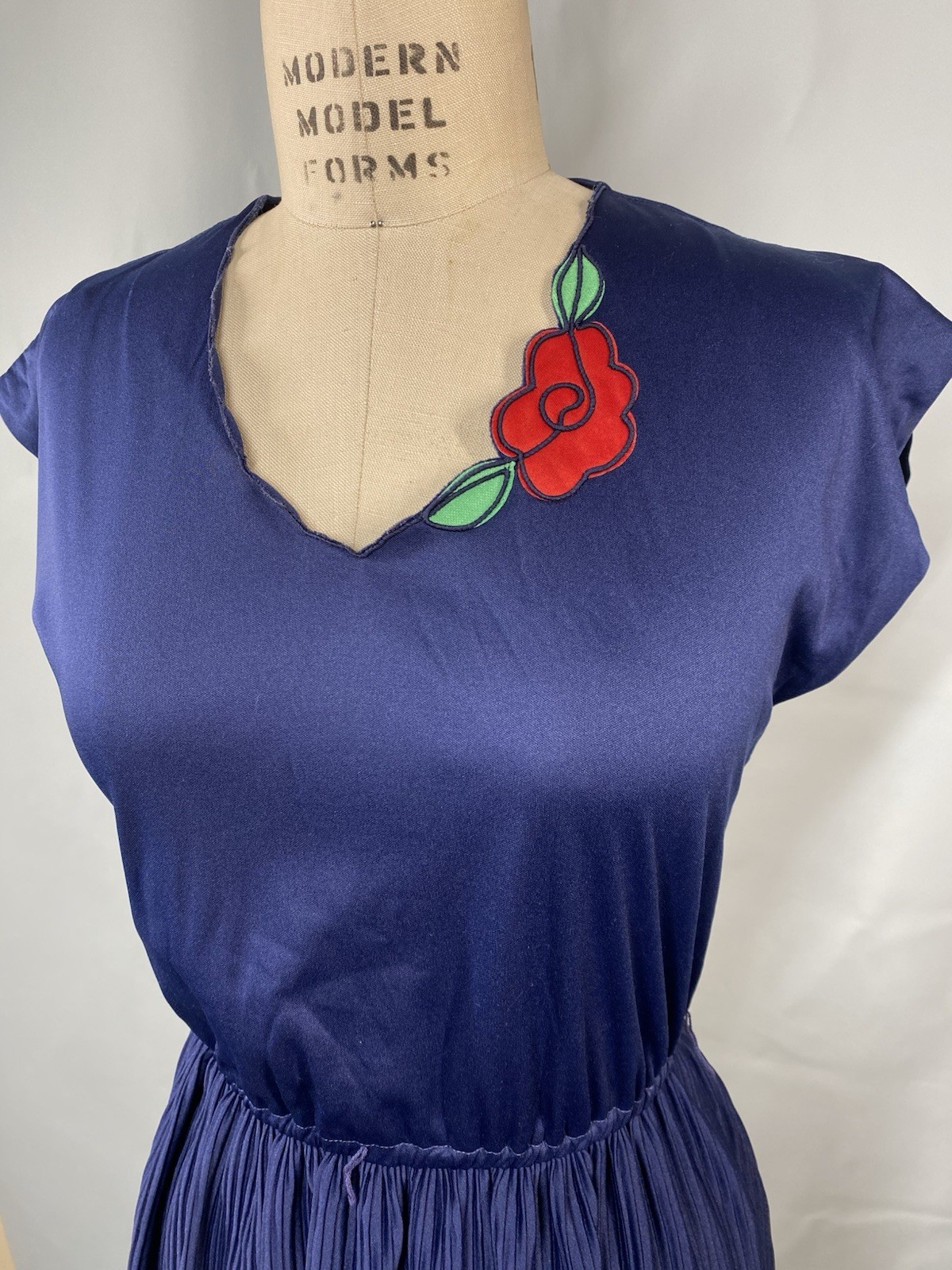 Vintage Dress SIZE MEDIUM 11 blue JERELL OF TEXAS rose 70s 80s stretch waist