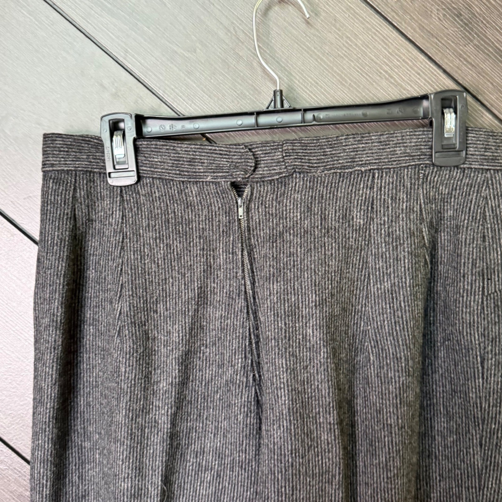 Vintage Evan-Picone Diva Women Wool Blend Striped Knit Pants Gray High Rise Med