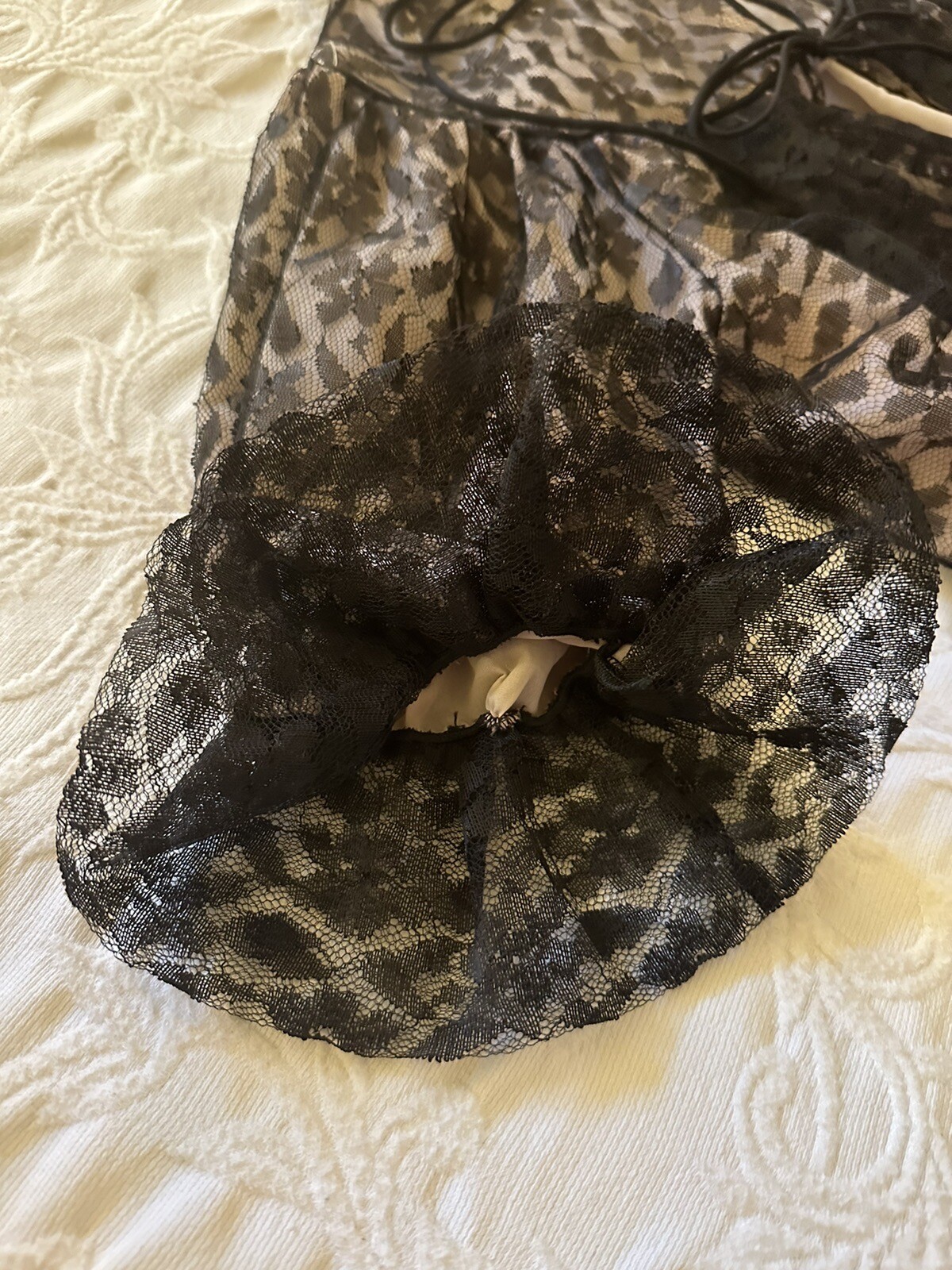 Vtg 50’s Dressing Gown Black Floral Tulle Lace & Pink Satin, Puff Sleeves S/M?