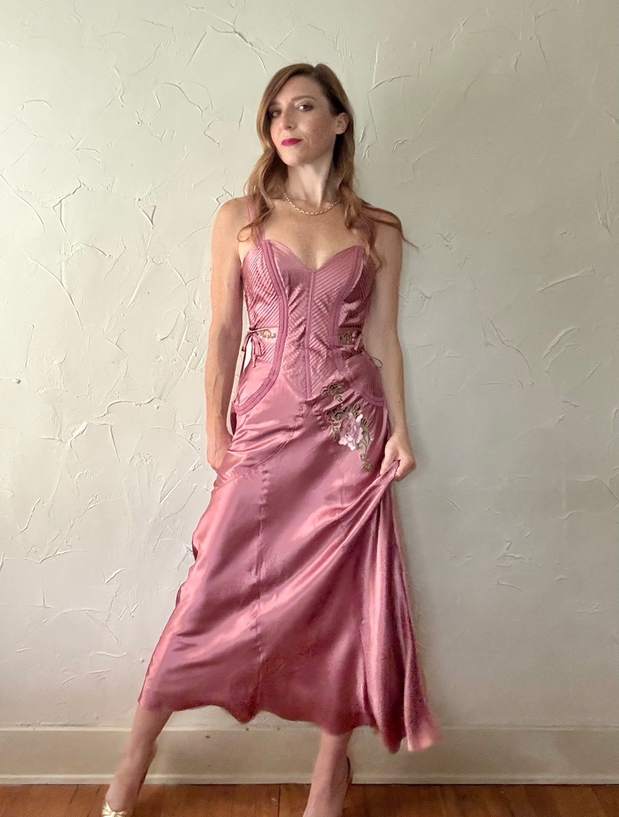 vtg Y2K Fredricks of Hollywood Silk Pinktuck Boned Bodice Embroidered Dress