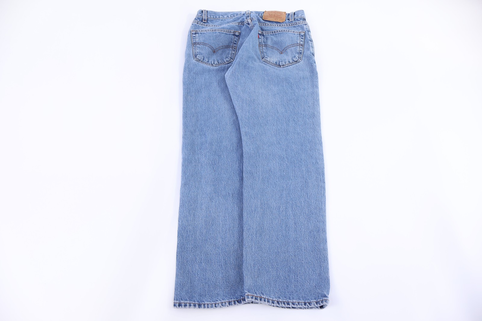 Vintage Levi’s 505 Medium Wash Denim Jeans