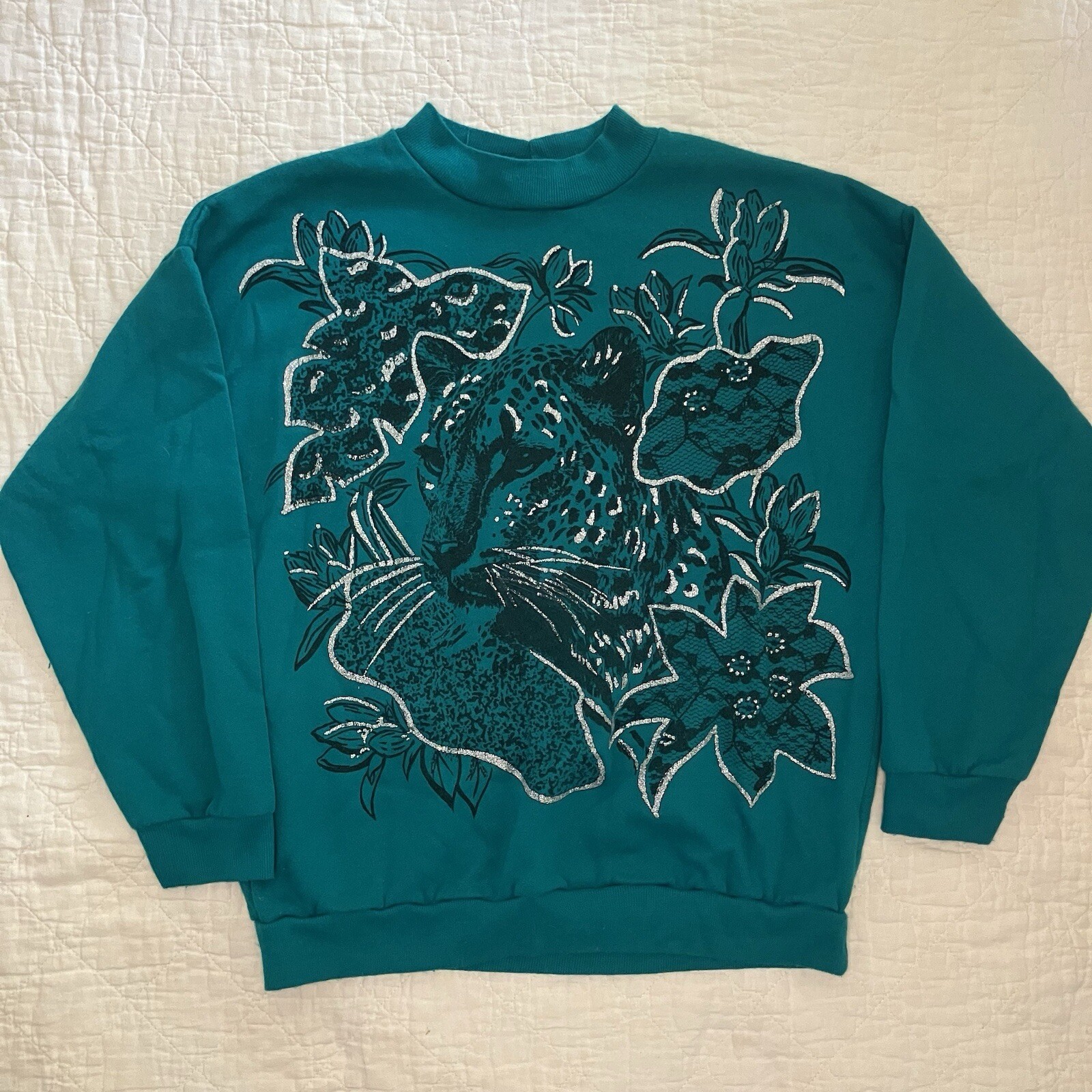 Kicks Women’s Crew Neck Sweater 1980s Vintage Size L USA Long Sleeve