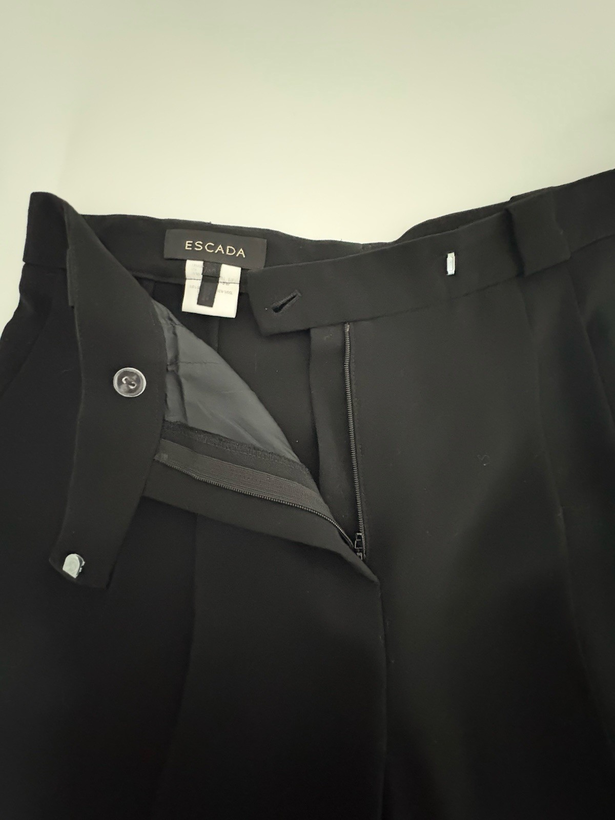 Vintage Escada Black Wool Pleated High Waist Trousers Pants Size 40 (US 12)