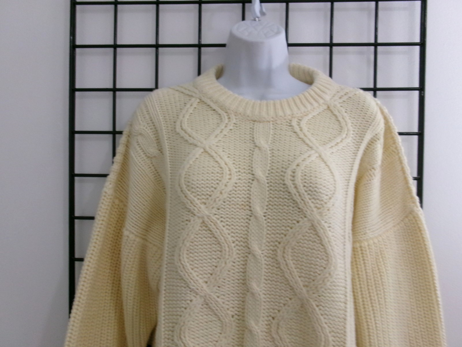 VINTAGE BURBERRY / SCOTLAND🌸 SIZE 42==IVORY / HEAVY FISHERMAN COTTON SWEATER